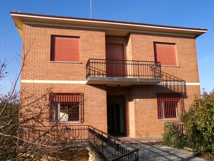 Casa con 6 locali in vendita in Via Argine Postale, Mirabello, Terre del Reno