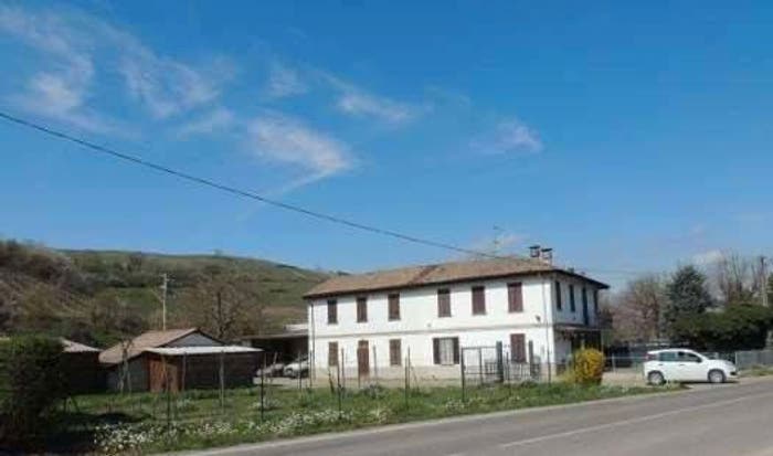Appartamento con 6 locali in vendita in Via Vallescuropasso, Vallescuropasso Località Stefano, Cigognola