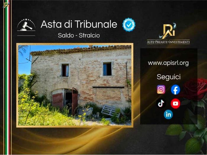 Appartamento con 6 locali in vendita in Via Maccarata, Borgo Minonna Mazzangrugno, Jesi