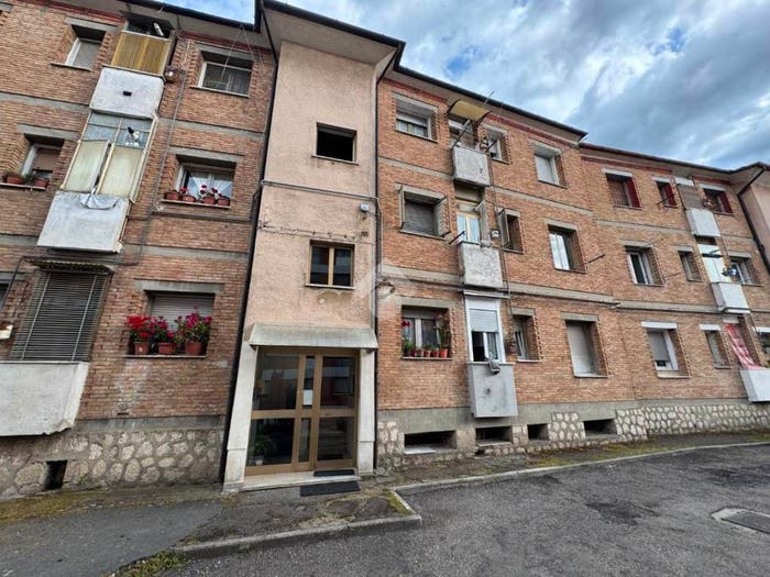 Appartamento trilocale in vendita in Via umberto zanotti bianco, Quattrograna Bellizzi Sant'Oronzo, Avellino