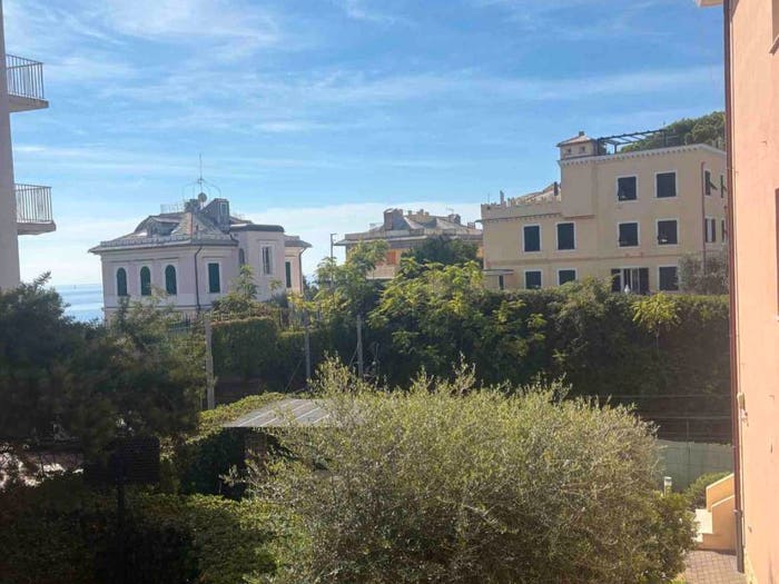 Appartamento quadrilocale in vendita in Viale Ammiraglio Giorgio des Geneys, Quarto, Genova