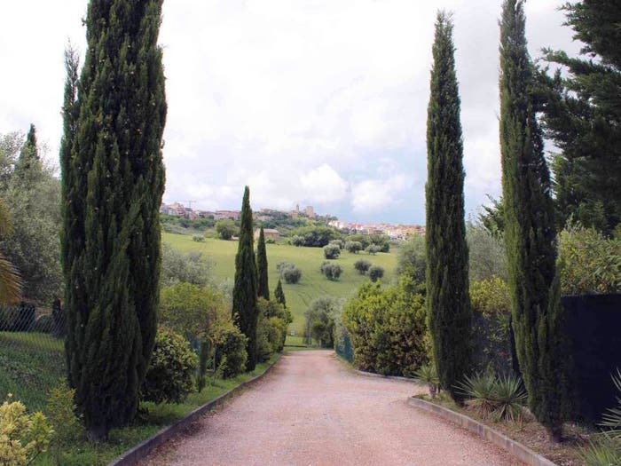 Casa con 6 locali in vendita in Strada Provinciale Veregrense, Montegranaro