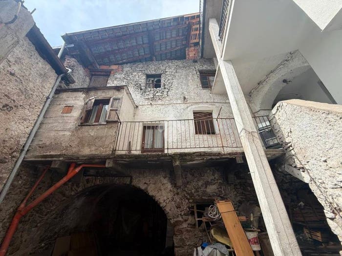 Casa con 6 locali in vendita in Via R Tabarelli, Cembra Lisignago