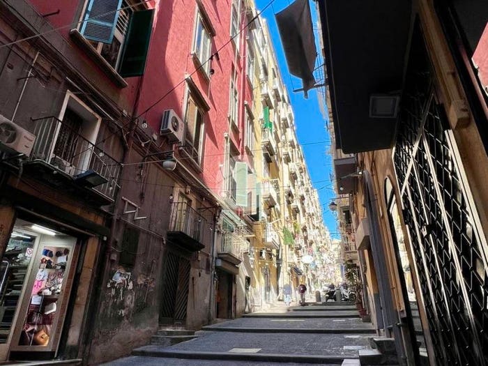 Appartamento monolocale in vendita in Vico S Anna di Palazzo, Quartieri Spagnoli, Napoli
