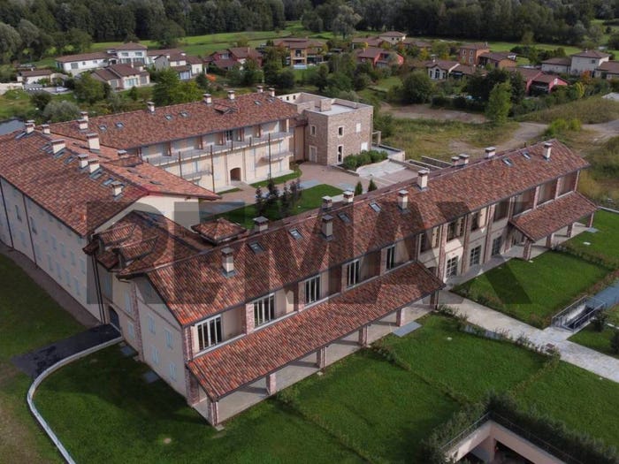 Appartamento trilocale in vendita in Via Sant'Isidoro, Centro, Bogogno