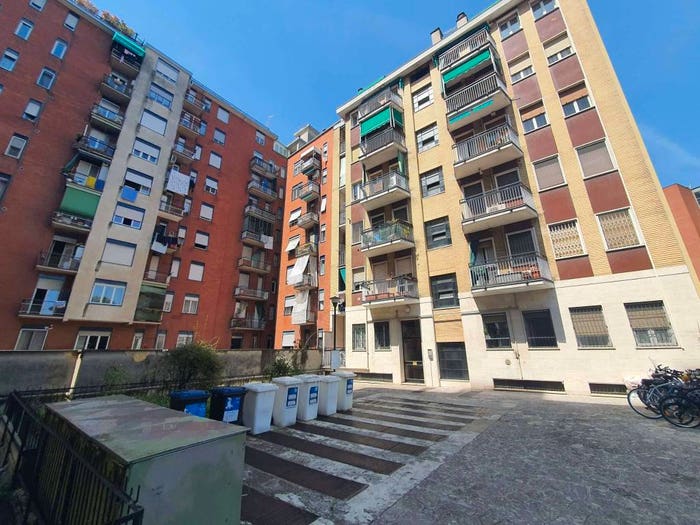 Appartamento trilocale in vendita in via Padova, Crescenzago, Milano