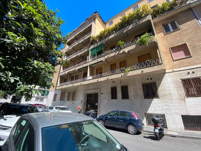 Appartamento bilocale in vendita in Via Vespri Siciliani, Giambellino, Milano