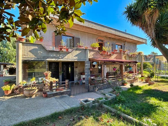 Casa con 6 locali in vendita in Via Fobello, Osteria Nuova, Roma