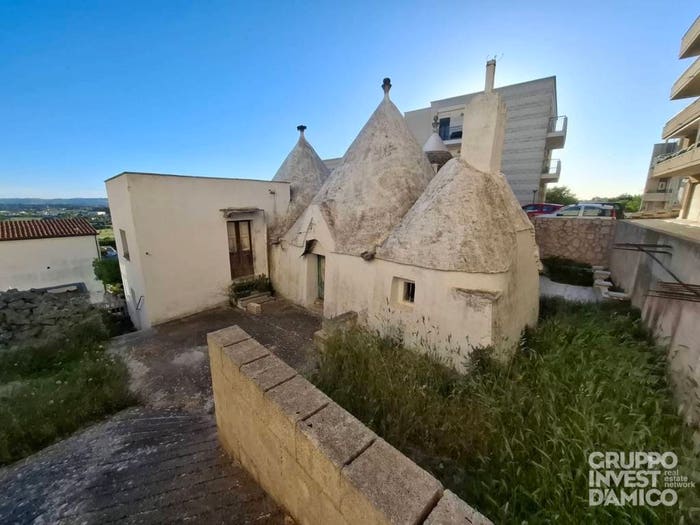 Casa con 5 locali in vendita in Via Delle Camelie, Centro, Cisternino