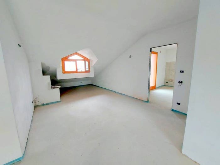 Appartamento con 6 locali in vendita in via Cortusio, Portello Ospedali, Padova