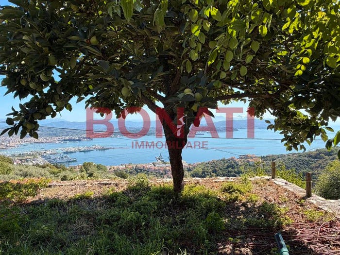 Casa con 6 locali in vendita in Coregna Litoranea, La Spezia