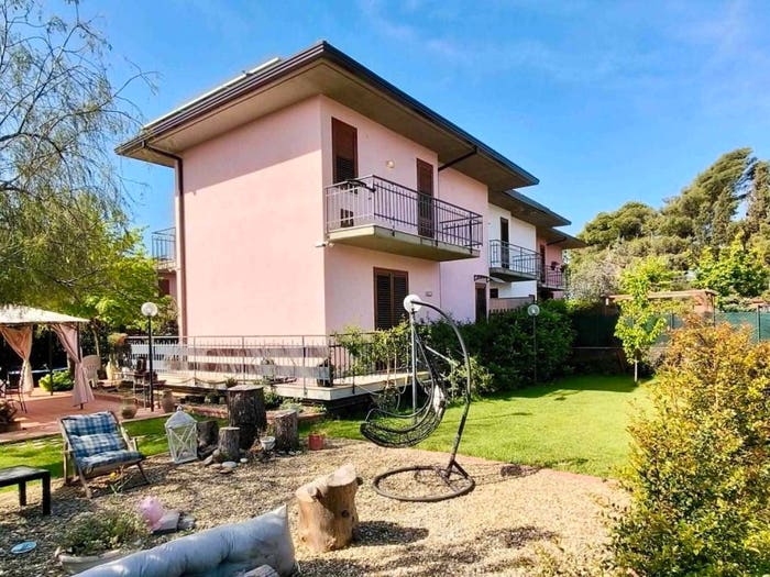 Casa quadrilocale in vendita in Via Giovanni Fattori, Centro, Mascalucia