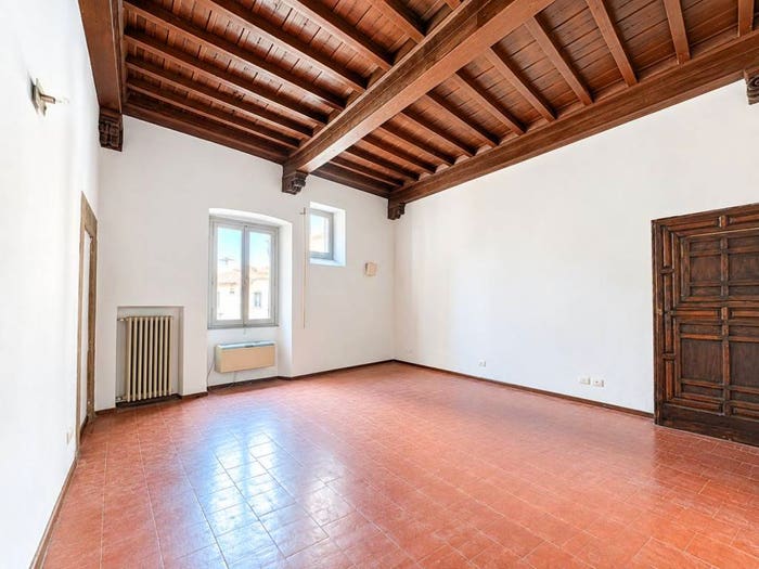 Appartamento trilocale in vendita in Piazza dei Ciompi, Sant'Ambrogio, Firenze