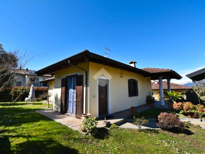 Casa quadrilocale in vendita in Via XXV Aprile, Albiano d'Ivrea