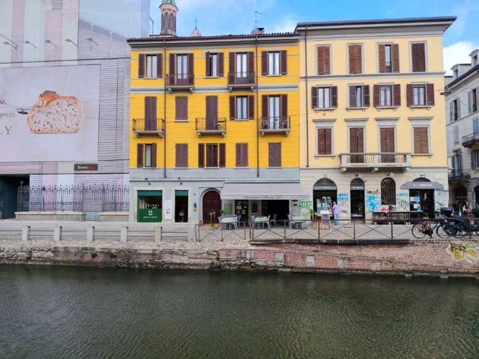 Appartamento trilocale in vendita in alzaia Naviglio GrandeDarsena, Navigli Darsena, Milano