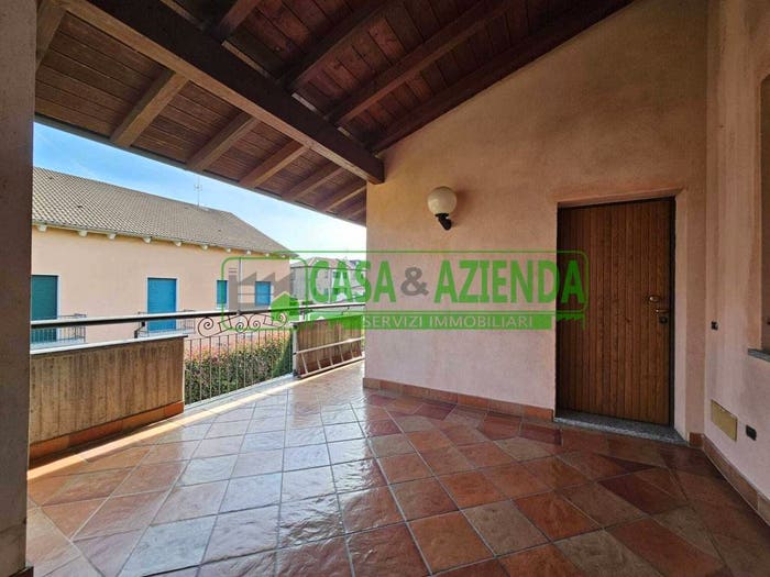 Appartamento quadrilocale in vendita in Via Giovanni Pascoli, Trezzano Rosa