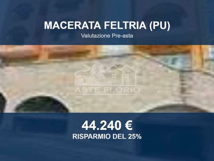 Appartamento trilocale in vendita in Piazza Garibaldi snc, Centro, Macerata Feltria