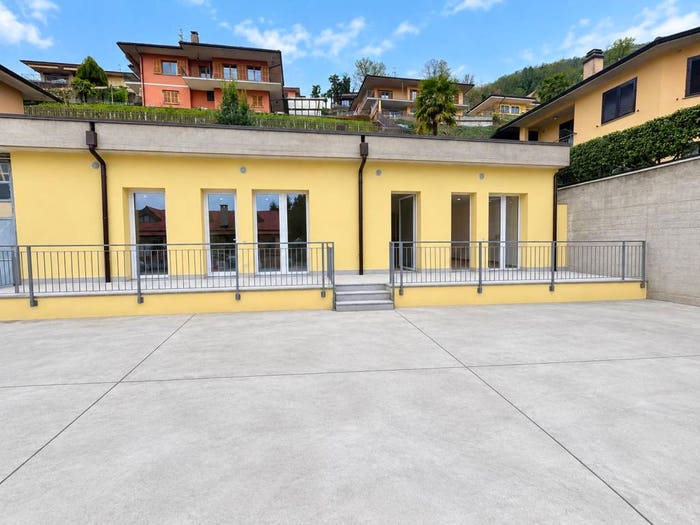 Appartamento bilocale in vendita in Via Viconago, Lavena Ponte Tresa