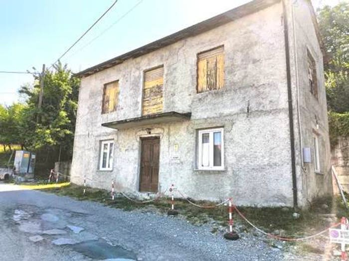 Casa quadrilocale in vendita in Figino, Albera Ligure