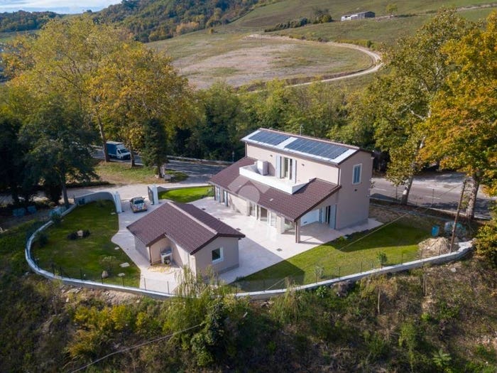 Casa con 6 locali in vendita in via Lucchina, Predappio
