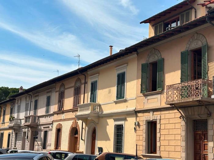 Casa con 6 locali in vendita in Piazza Delle Cure, Le Cure, Firenze