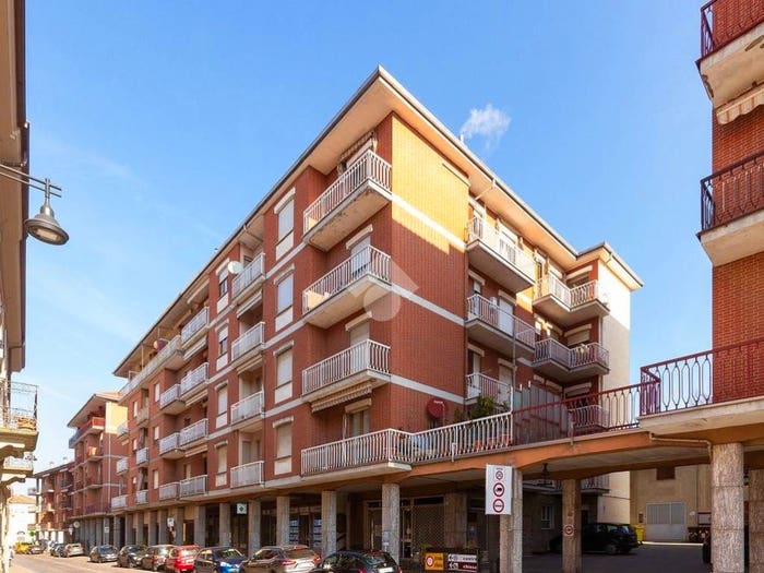 Appartamento con 5 locali in vendita in Via Roma, Centro, Costigliole d'Asti
