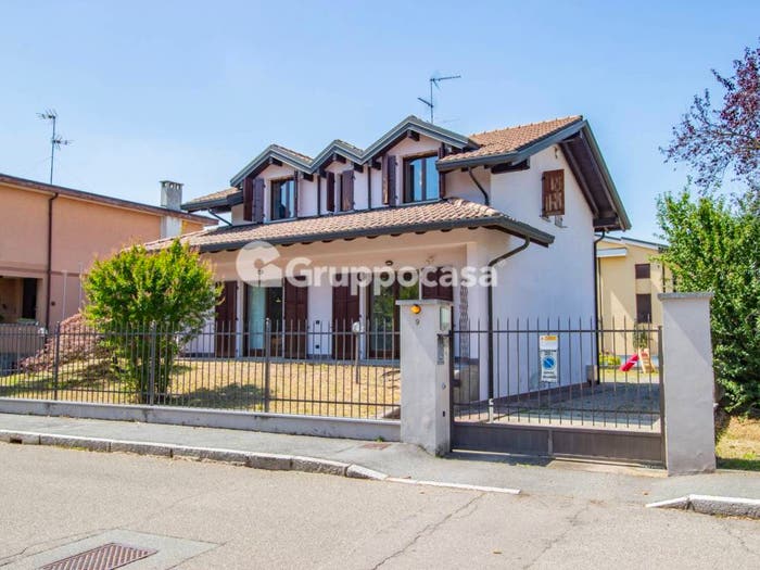 Casa con 5 locali in vendita in Centro, Inveruno