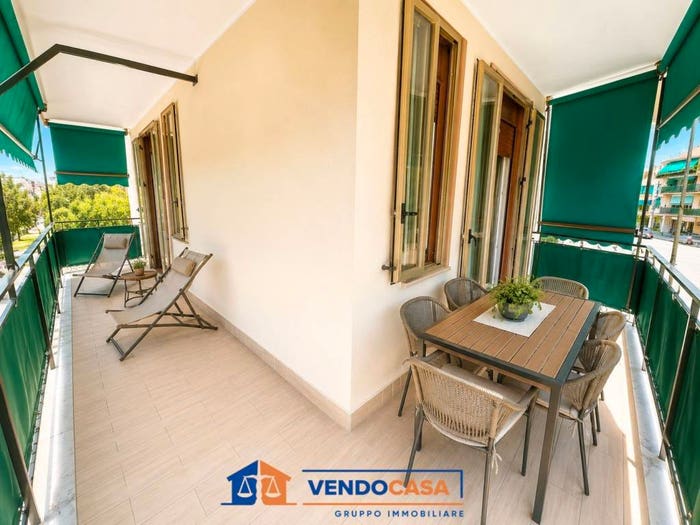 Appartamento trilocale in vendita in Largo Doria, Borghetto Santo Spirito