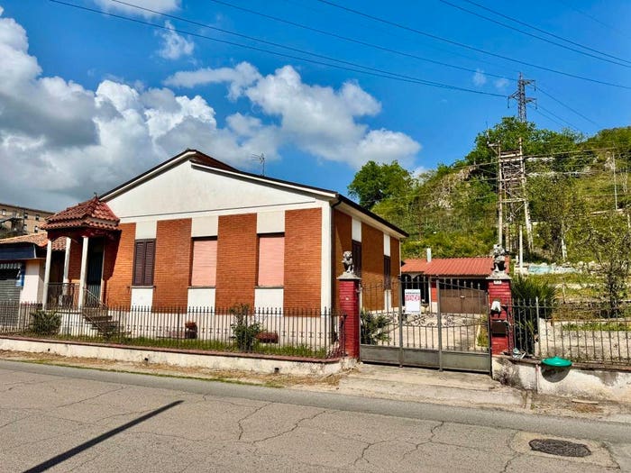 Casa con 5 locali in vendita in Via San Francesco d'Assisi, Centro, Ceccano