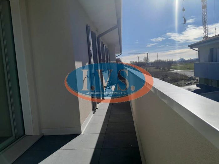 Appartamento trilocale in vendita in Via Carlo Cattaneo, Centro, Montegalda