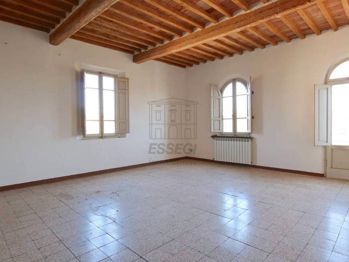 Casa con 6 locali in vendita in Via Cercatoia Alta, Montecarlo