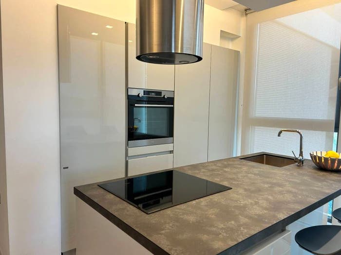Appartamento trilocale in vendita in Via Genova, Centro, Finale Ligure