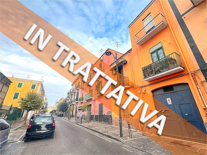 Appartamento trilocale in vendita in Corso Novembre, Barra, Napoli