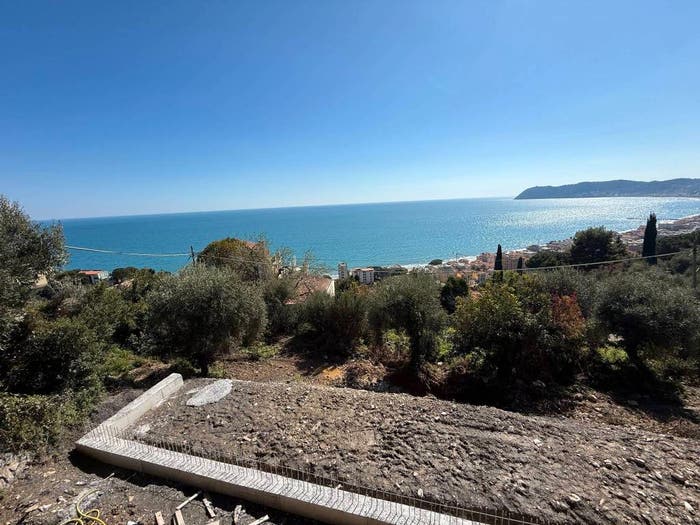 Casa quadrilocale in vendita in Via Margherita Morteo Ollandini, Via Solva Santa Croce, Alassio