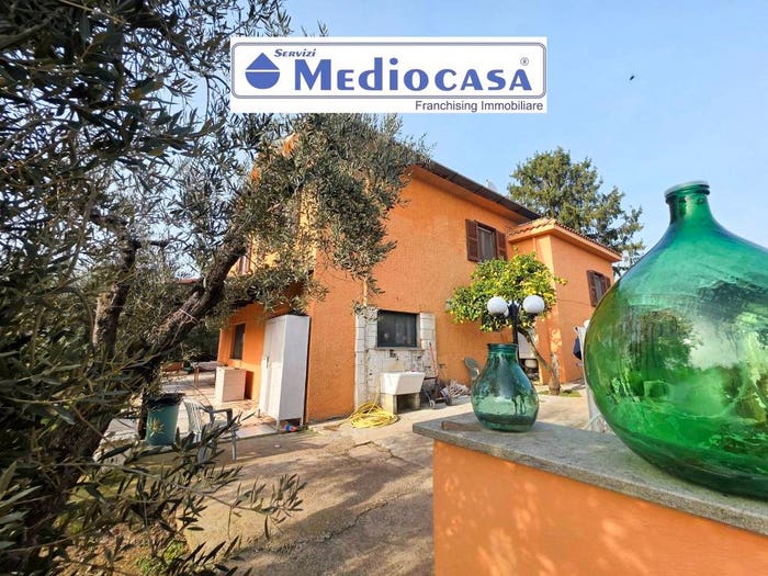Casa quadrilocale in vendita in Contrada Colle Pigna, Giulianello, Cori