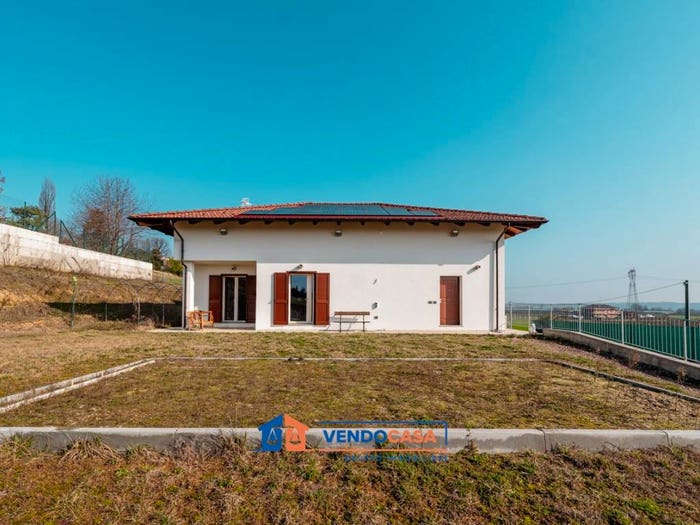 Casa con 5 locali in vendita in Via dei Girasoli, Fossano