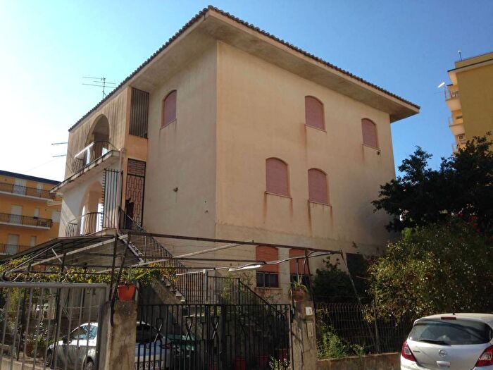 Appartamento trilocale in vendita in Via Azzurri dei Due Mari Azzurri, Cartolano, Falerna