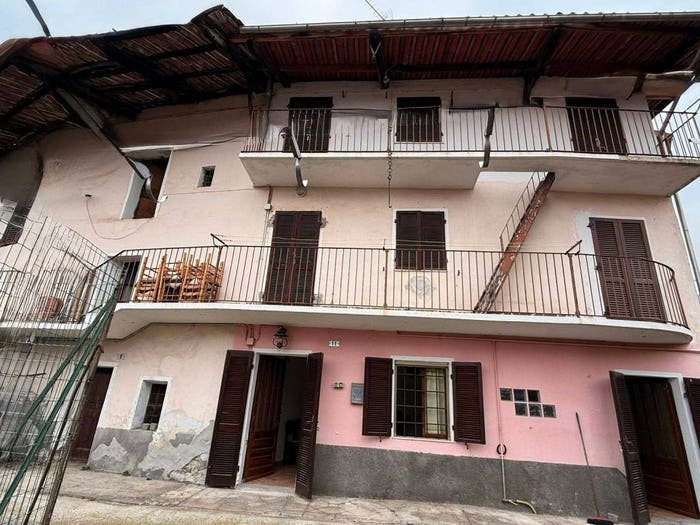 Casa con 5 locali in vendita in Via Stella, Centro, Chiaverano