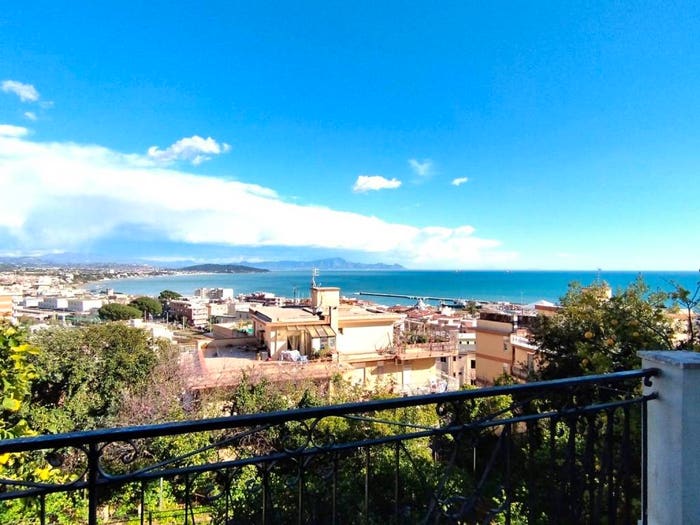 Casa con 6 locali in vendita in Via Ascatiello, Centro, Formia