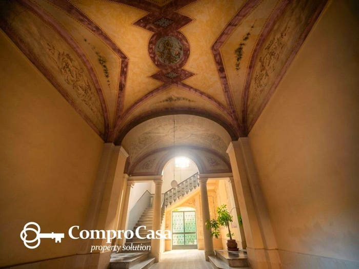 Casa con 5 locali in vendita in Viale Francesco Lo Re, Centro Storico, Lecce