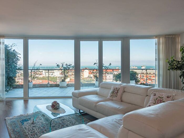 Casa con 6 locali in vendita in Passaggio Fratelli Benelli, Porto, Pesaro
