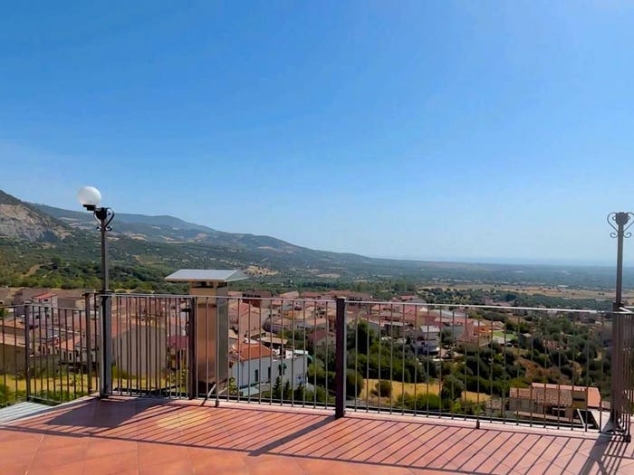 Casa con 6 locali in vendita in Via Vittorio Emanuele III, Centro, Francavilla Marittima