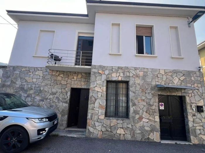 Appartamento quadrilocale in vendita in Via Ondei, Chiesanuova, Brescia