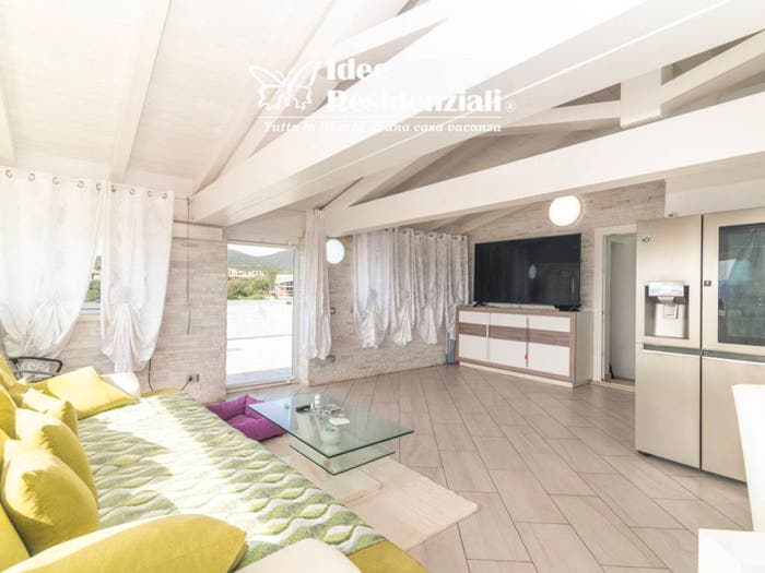 Casa con 5 locali in vendita in Via Mar Glaciale Artico, Pittulongu, Olbia