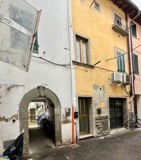 Appartamento con 6 locali in vendita in Via Luca della Robbia, Marcignana Lucchese, Empoli