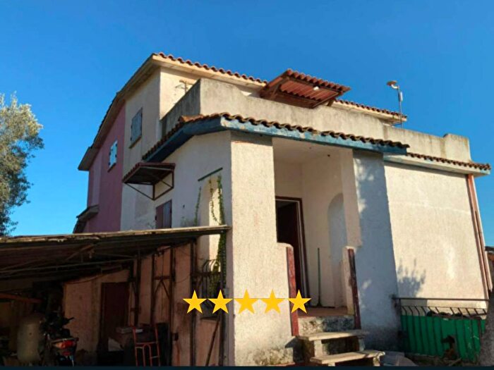 Appartamento trilocale in vendita in Via delle Campanule, Cogna, Aprilia
