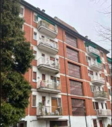 Appartamento con 6 locali in vendita in VIA PALMIRO TOGLIATTI B, Centro, Locate di Triulzi