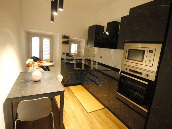 Appartamento quadrilocale in vendita in Via degli Aragonesi, Quartaia Pian dell'Olmino Mensanello, Colle di Val d'Elsa