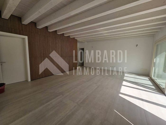 Casa con 6 locali in vendita in Centro, Mogliano Veneto