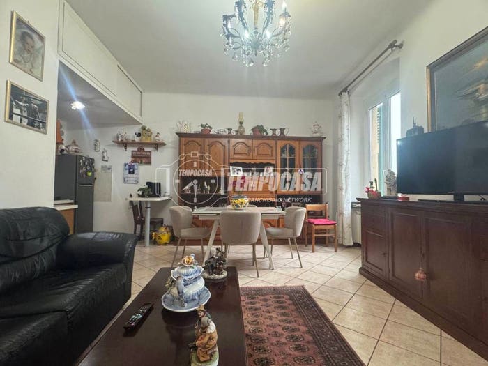 Appartamento quadrilocale in vendita in Via Sampierdarena, Sampierdarena, Genova